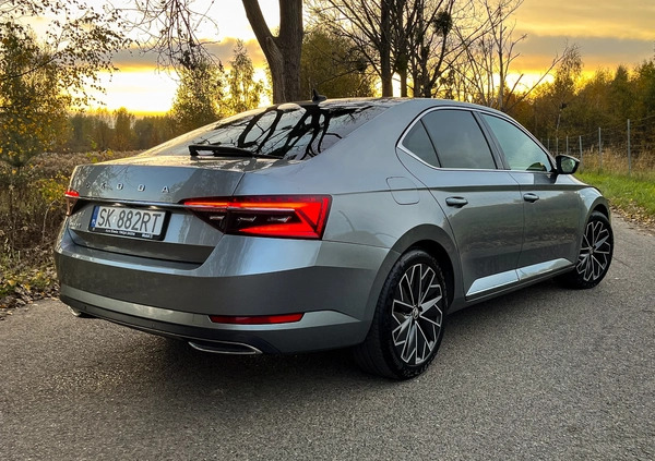 Skoda Superb cena 89900 przebieg: 220000, rok produkcji 2019 z Bytom małe 466